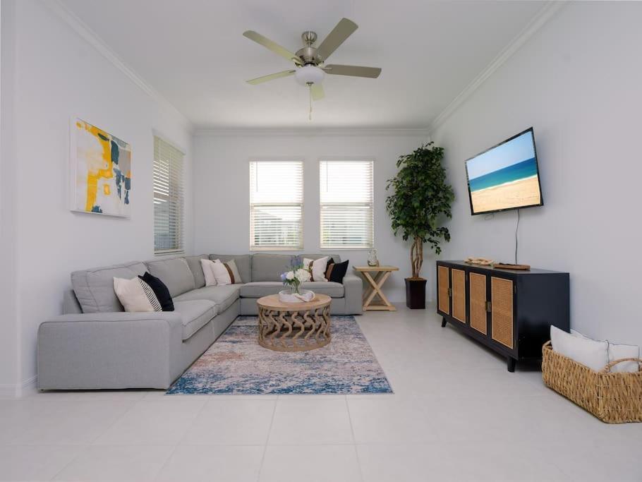 ווסלי צ'אפל Modern Oasis! 3Br Townhouse In A Lagoon Community מראה חיצוני תמונה